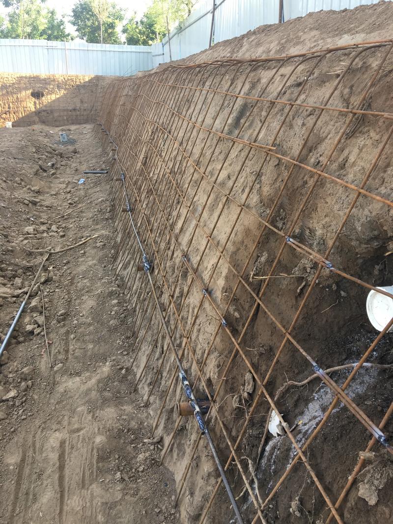 商丘梁园区边坡加固